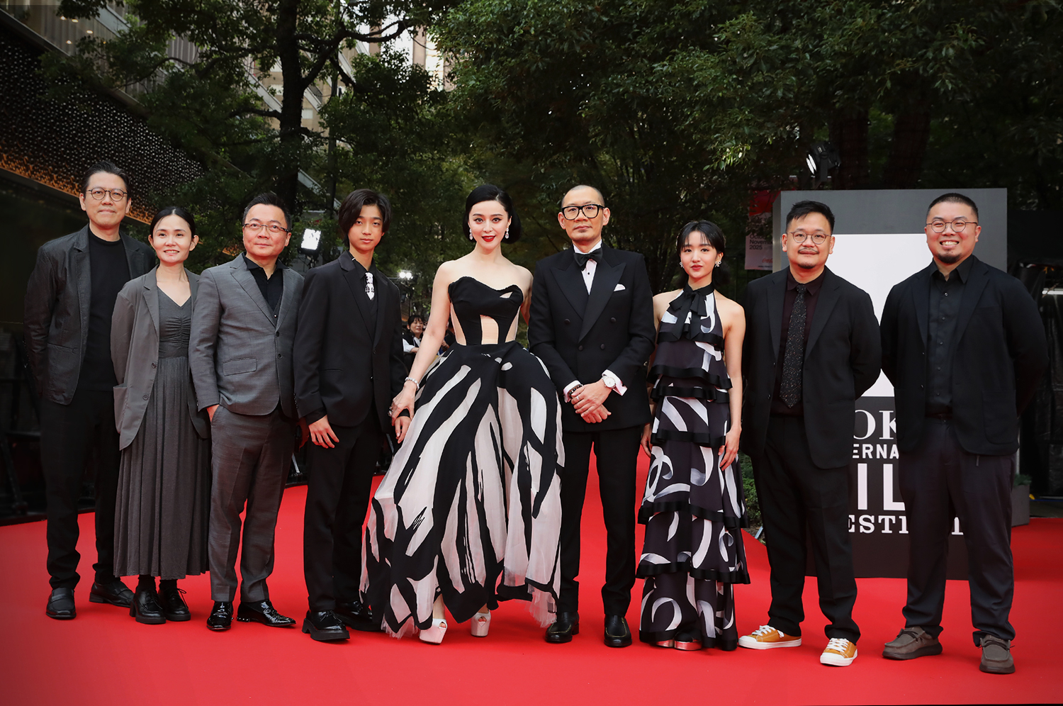 レッドカーペット 『母なる大地』チョン・キット・アン（監督／脚本／作曲）、ファン・ビンビン（俳優）、ナタリー・スー（俳優）、バイ・ルンイン（俳優）