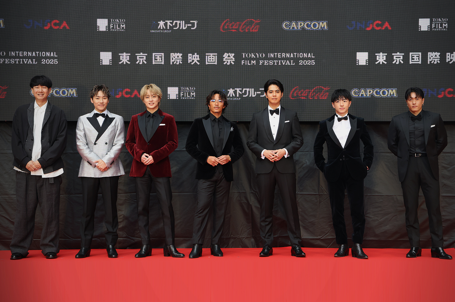 レッドカーペット 『GENERATIONS:The Documentary』松永大司（監督）、白濱亜嵐、片寄涼太、数原龍友、小森隼、佐野玲於、中務裕太（キャスト）