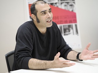 遥か東の中心で